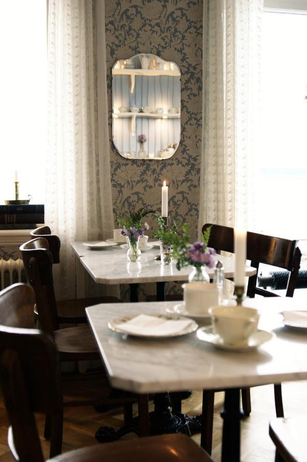 Okens Bed & Breakfast วาร์แบร์ก ภายนอก รูปภาพ