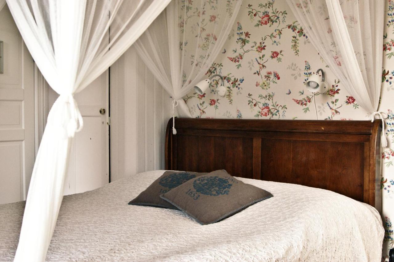 Okens Bed & Breakfast วาร์แบร์ก ภายนอก รูปภาพ