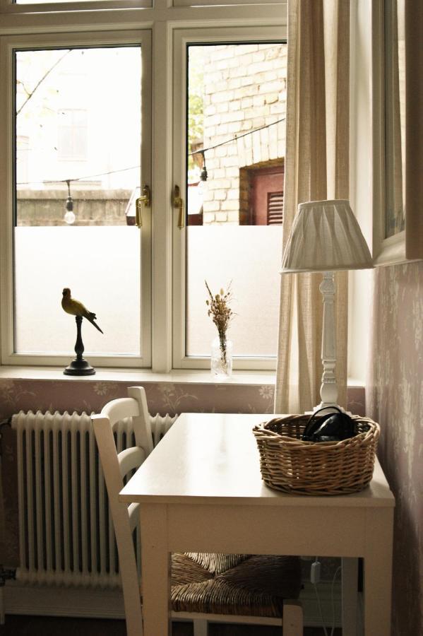 Okens Bed & Breakfast วาร์แบร์ก ภายนอก รูปภาพ