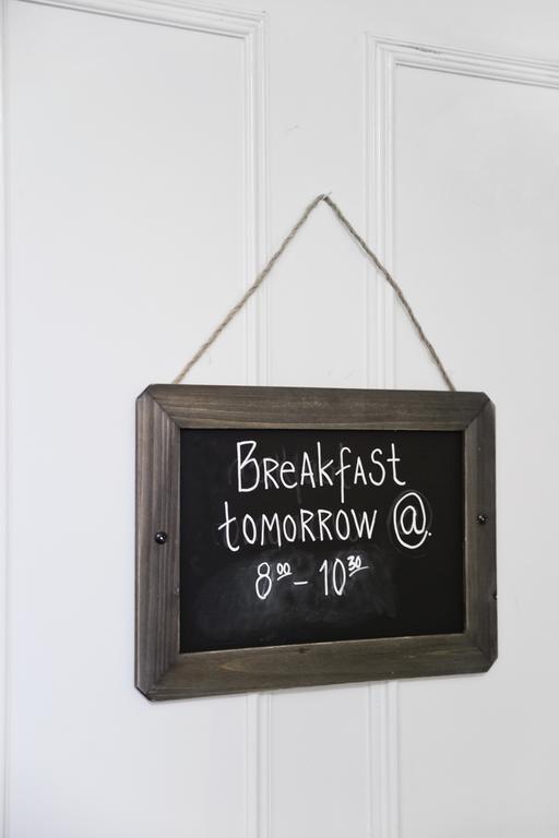 Okens Bed & Breakfast วาร์แบร์ก ภายนอก รูปภาพ