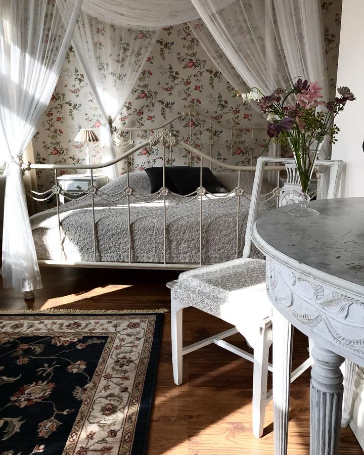 Okens Bed & Breakfast วาร์แบร์ก ภายนอก รูปภาพ